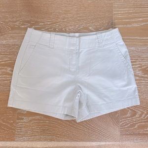 Vineyard Vines 3 1/2 Inch Every day shorts - Color Stone/Size 2. Great condition
